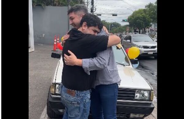 ¡El enorme y emotivo gesto de Junior Rodríguez con su “Dj” de toda la vida!
