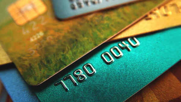 Tarjetas de crédito: saldo contable cerró con casi US$ 600 millones en primer trimestre | Bancos | 5Días