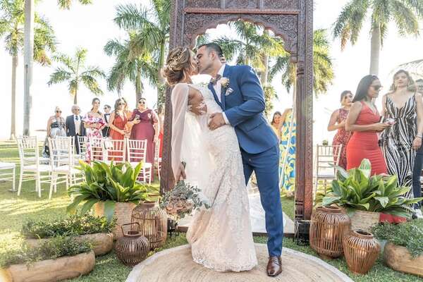 Boda de Fernanda Aguilar y Óscar Elizeche - Sociales - ABC Color