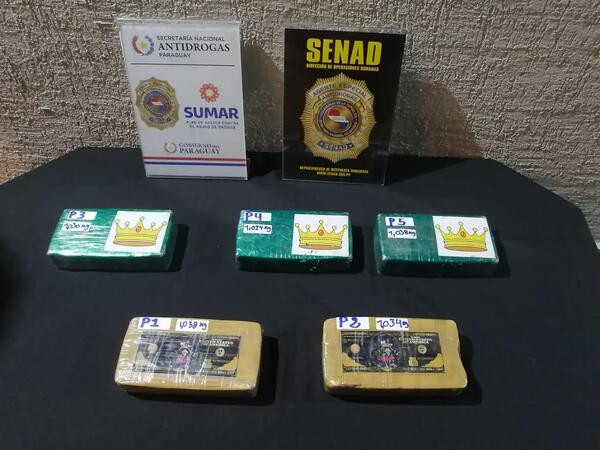 Hallan paquetes con pasta base que serían para el microtráfico en Central - 1000 Noticias
