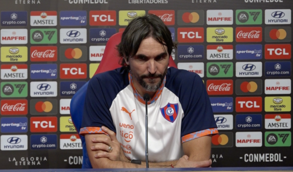 Versus / Diego Martínez espera una "final" y apunta a una inesperada complicación