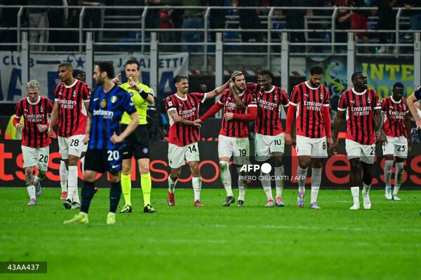 Versus / El Milan avanza a la final de 'Coppa' y rompe el sueño de triplete del Inter