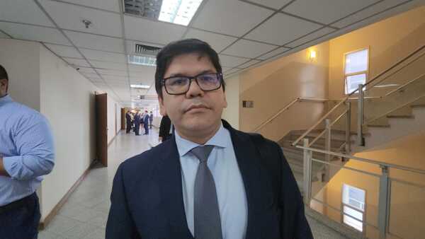 Mafia de pagarés: Incidentes contra imputación no corresponden en etapa procesal incipiente, asegura fiscal