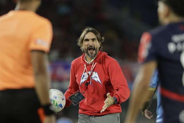 Diego Martínez: “llegamos de buena manera, el equipo viene realizando buenos partidos” - Cerro Porteño - ABC Color