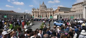 Muerte del papa dispara precios de vuelos y hoteles en Roma - ADN Digital