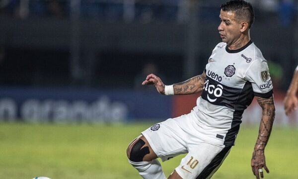 ¡Olimpia no pudo con Peñarol y, ahora, su clasificación depende de un milagro!