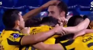 Guaraní lidera su grupo en la Sudamericana tras vencer a Independiente - SNT
