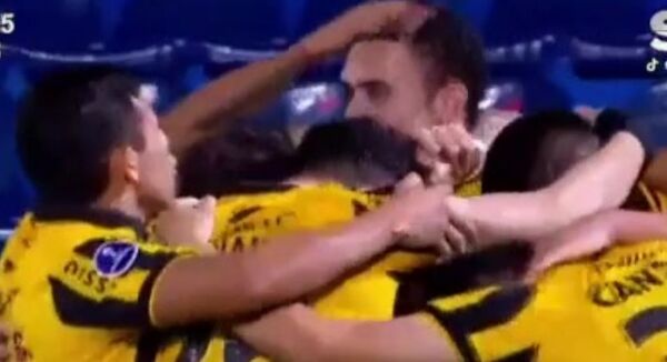 Guaraní lidera su grupo en la Sudamericana tras vencer a Independiente - SNT