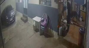 Robo en playa de autos en Asunción durante Semana Santa - SNT