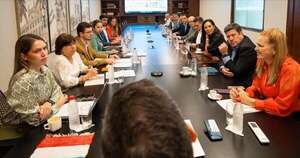 La Nación / Gobierno anuncia el fortalecimiento de terapias intensivas