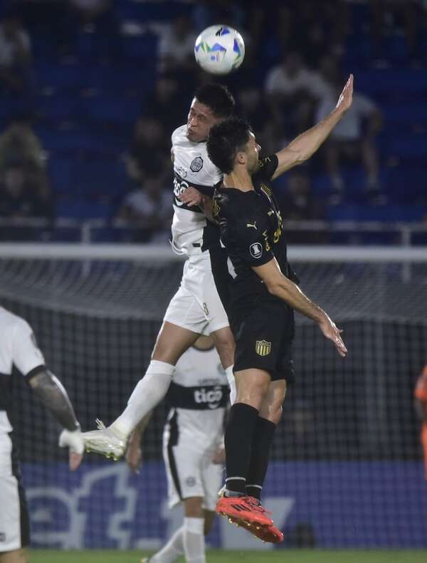 Olimpia 0-Peñarol 0: Expreso sin carbón - Fútbol - ABC Color