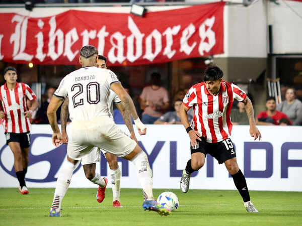 Versus / El campeón Botafogo cae ante el Estudiantes de Santiago Arzamendia
