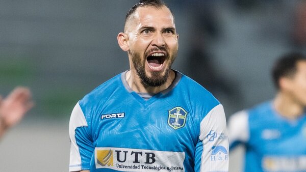 San Antonio despojó de su invicto a Vélez