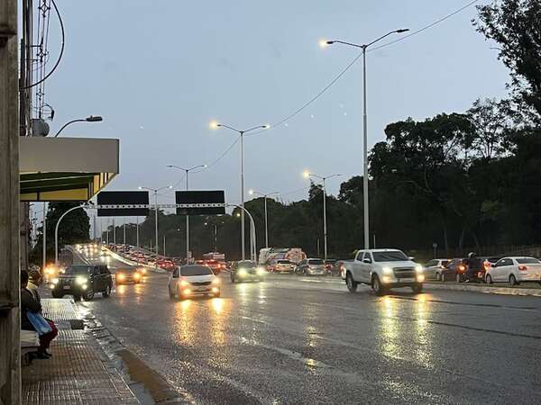 Corredor Vial Botánico nuevamente colapsa en hora pico - Nacionales - ABC Color