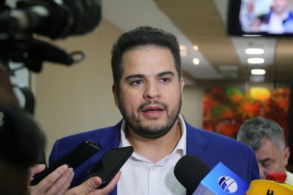 Parlatino: Diputado aboga por regular la IA y nuevas tecnologías frente a amenazas cibernéticas