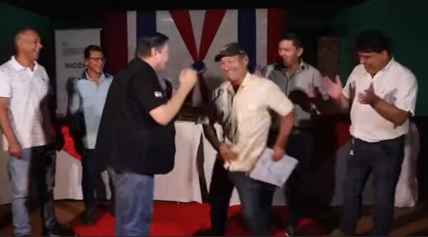 Danzaron de alegría al recibir sus títulos de propiedad pobladores de Ko’é Rory, O’leary