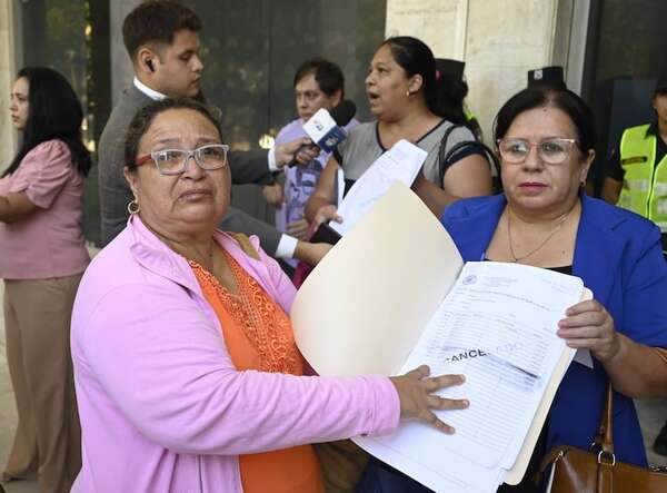 Víctima de “Mafia de los pagarés” plantea retención de embargo - Nacionales - ABC Color