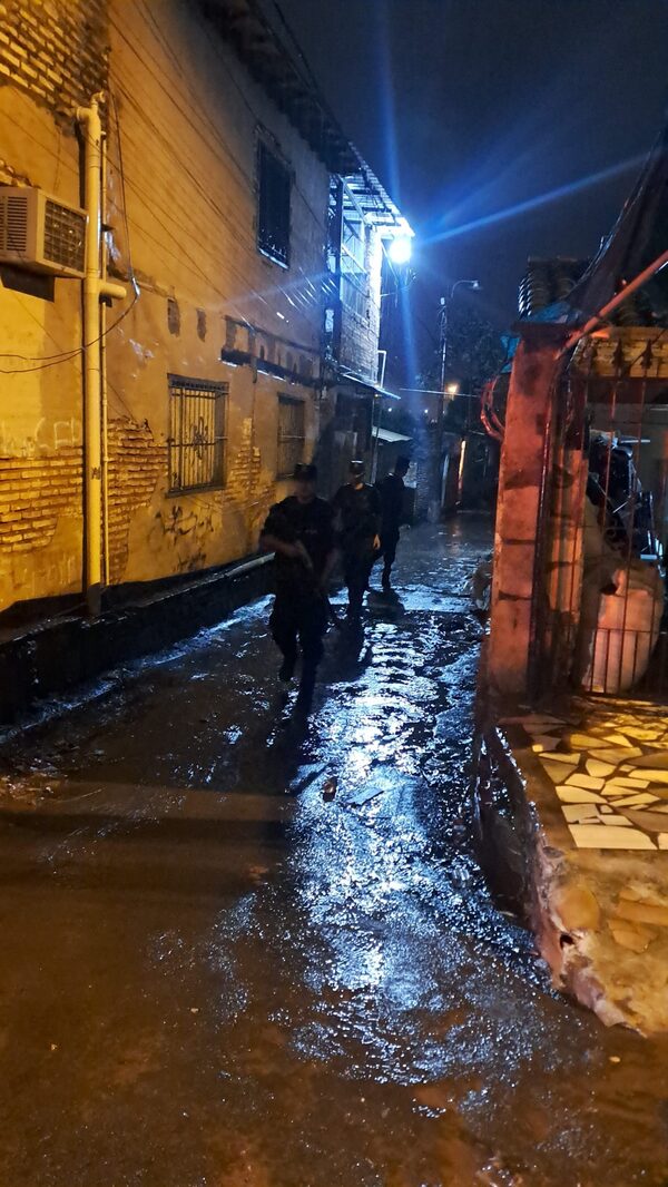 Un joven falleció y una niña resultó herida durante balacera en la Chacarita - trece