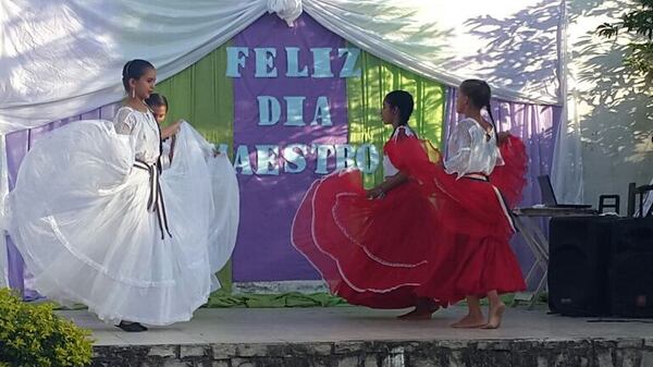 MEC prohíbe suspender clases para festejos por el Día del Maestro - Nacionales - ABC Color