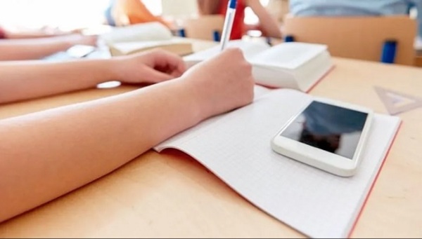 MEC lanza plan tecnológico para jóvenes del último año