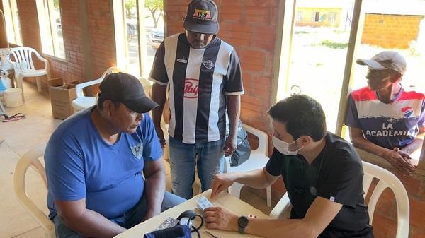 Más de 500 personas beneficiadas con jornada extramural en el Chaco - .::Agencia IP::.