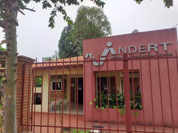 INDERT alerta sobre falso funcionario en Itapúa