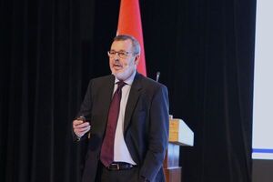 BCP mantuvo la tasa en 6,00%, actuando en sinton铆a con las expectativas del mercado