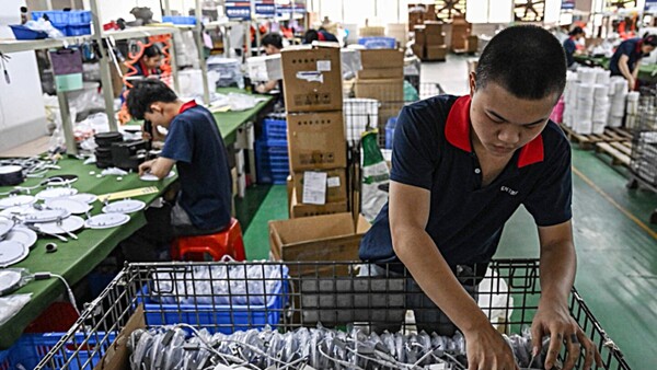 China se abre a un diálogo para frenar guerra de aranceles