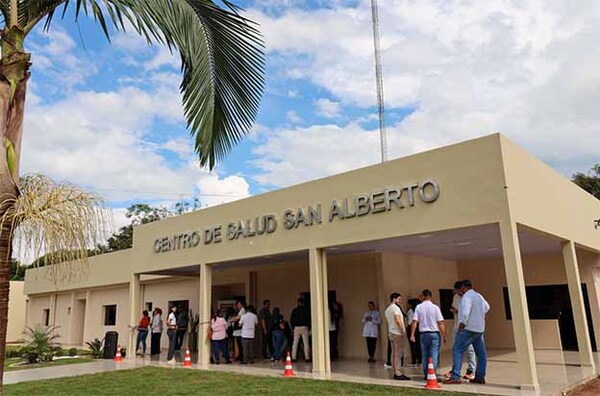 Itaipú entrega mobiliarios a Centro de Salud y financia sistema de agua potable en San Alberto | DIARIO PRIMERA PLANA