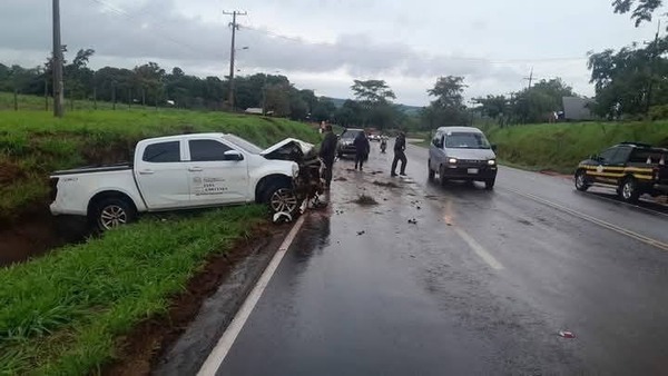 Camioneta del Ministerio de Salud se despista y deja un herido en Santaní - 1000 Noticias