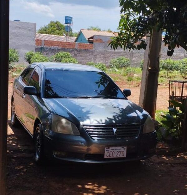 Hurtan automóvil frente a sanatorio