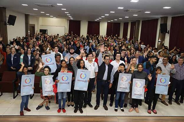 Más de 1.400 familias del Alto Paraná beneficiadas con programa social | DIARIO PRIMERA PLANA