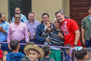 Peña entrega viviendas dignas en Central y promete "hacer muchísimo más" - .::Agencia IP::.