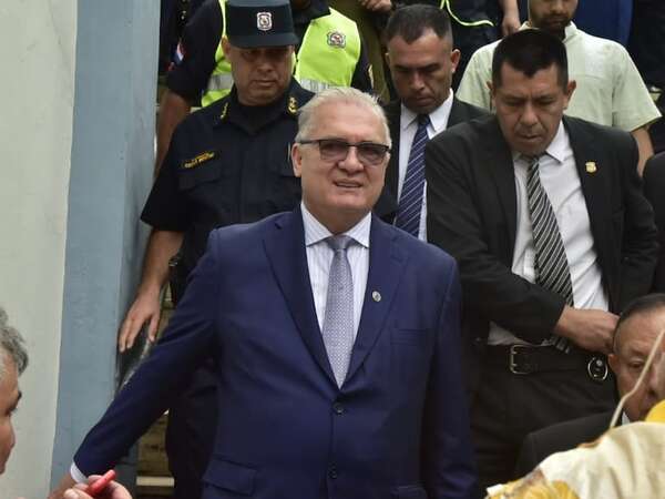 Esto dice Emiliano Rolón sobre el chat filtrado y el intento de juicio político - Política - ABC Color