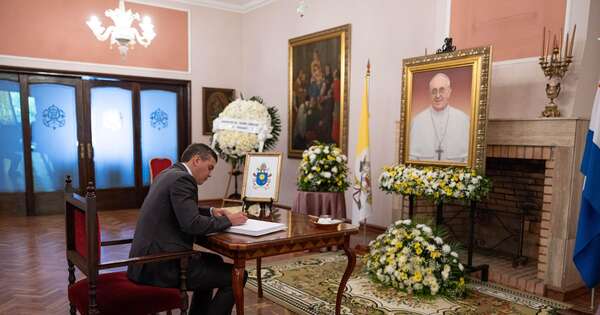 Diario HOY | Peña: “Cuando asumí, fui a rendirle homenaje en vida al papa”