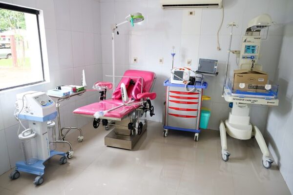 San Alberto recibe mobiliarios para el centro de salud y sistema de agua potable