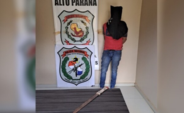 Aprehendido tras golpear y amenazar a su padre con un machete