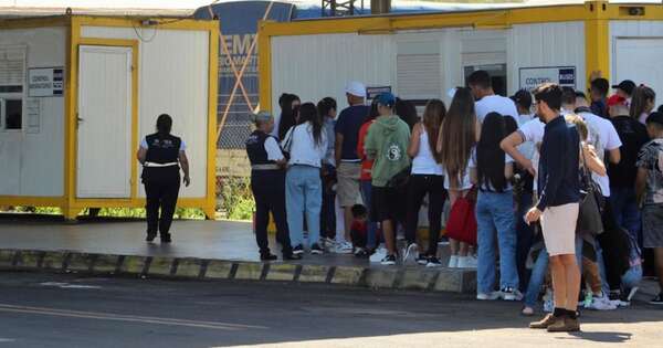 La Nación / Visita de turistas extranjeros aumentó 15 % en Semana Santa