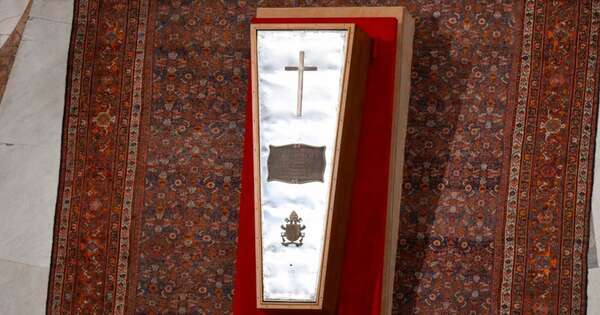 Diario HOY | El funeral del papa Francisco destaca sus “innumerables” esfuerzos por los refugiados
