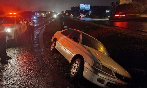 Tras accidente, abandonan vehículo denunciado como robado – Diario TNPRESS
