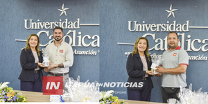 LA UNIVERSIDAD CATÓLICA CAMPUS ITAPÚA HOMENAJEÓ A PERIODISTAS EN SU DÍA
