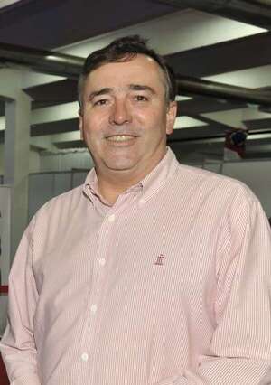 AUDIO: Alfredo Boccia presenta libro “¿Por qué ganan casi siempre?“: Claves de la hegemonía política de la ANR en el Paraguay - No tiene nombre - ABC Color