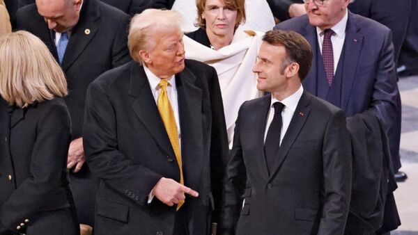 Macron destaca la voluntad de paz de Zelenski y pide a Putin demostrar la suya