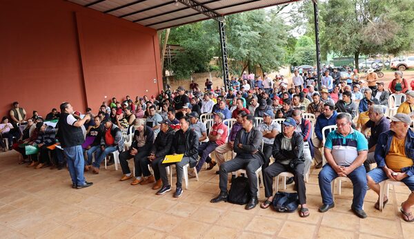 Indert regularizará siete colonias en el distrito de Tembiaporã - .::Agencia IP::.