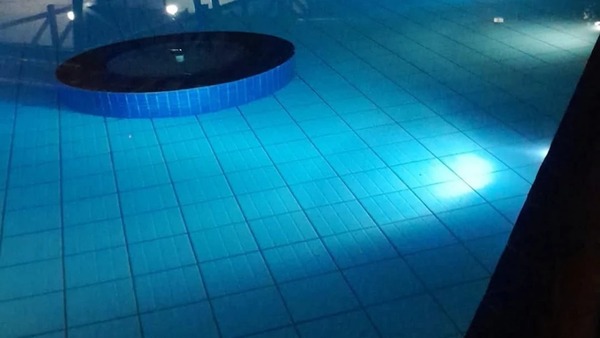 Encuentran muerta a una adolescente en piscina de un hotel de San Pedro - 1000 Noticias