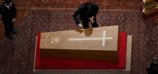El Papa Francisco ya fue sepultado en Roma