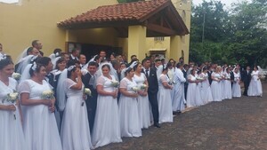Tacuatí celebra una boda comunitaria con 58 parejas