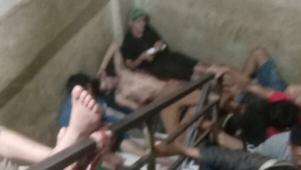 Reos son asignados en la escalera de un pabellón por superpoblación en CDE