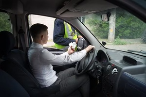 ¿Cómo actuar ante un procedimiento policial irregular?
