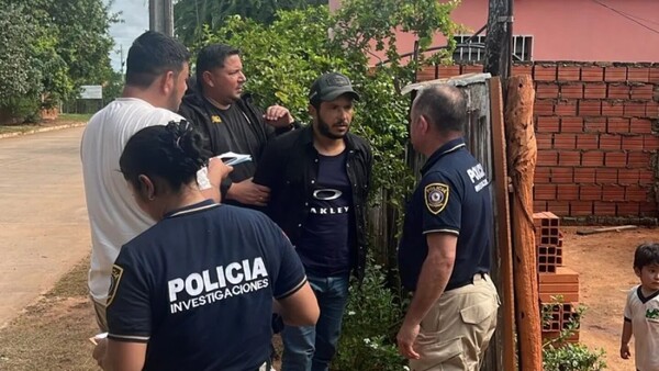 Detienen a dos personas en Loreto tras allanamientos por presunto hurto de mercaderías